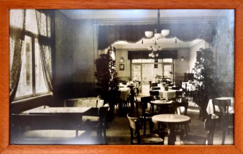 Hotel Čertův hrádek Staré Hamry - restaurace - dobová fotografie